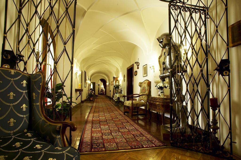 Schlosshotel Post Imst Exterior photo